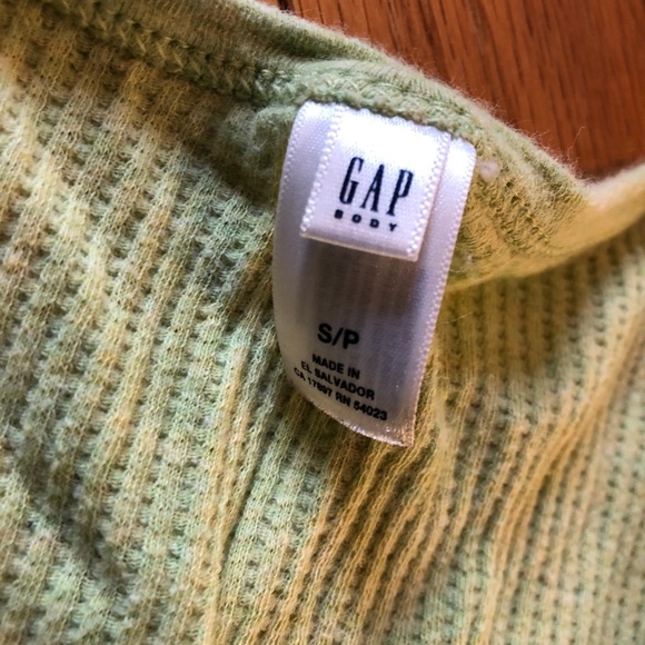 Light green sweater - Picture 2 of 3